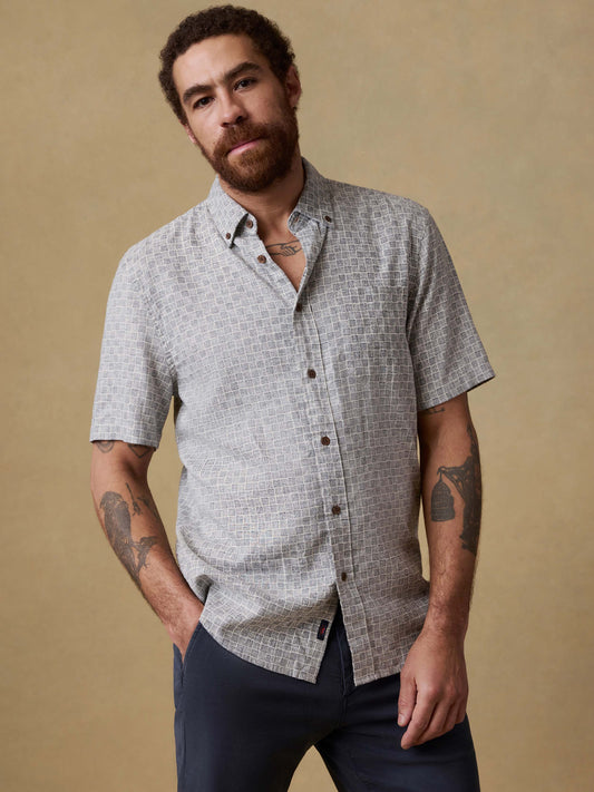Short-Sleeve Breeze Shirt - Graphite Shell Bricks
